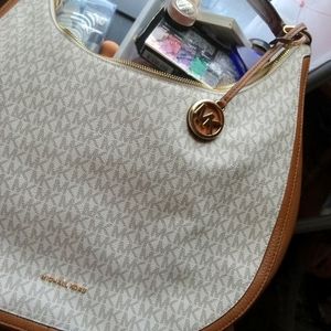 Micheal Kors Lydia bag